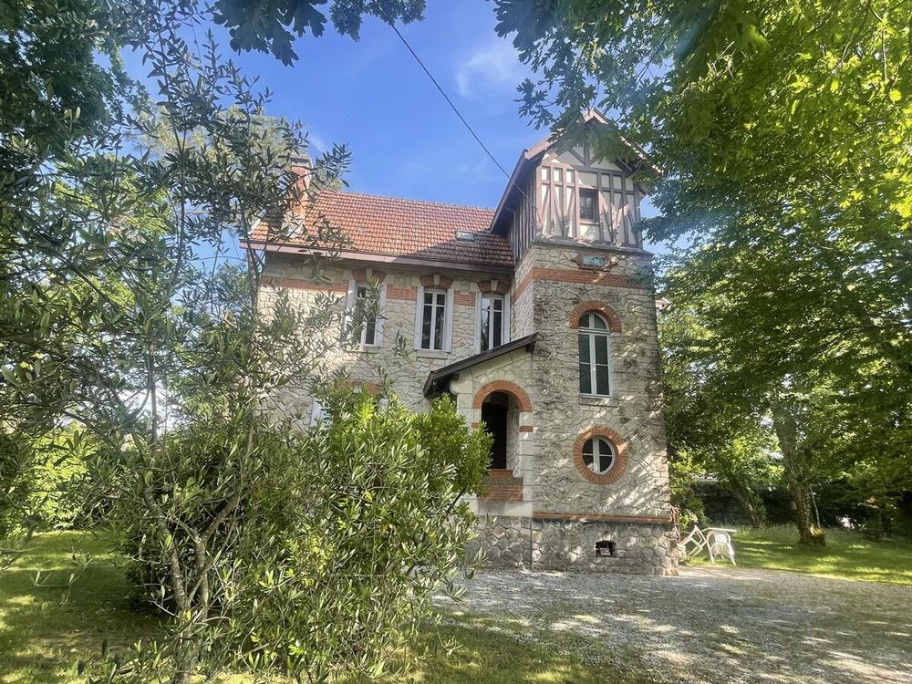 Maison 7 pièces 250 m² · à Lanton · 250 m² · 945 000 €