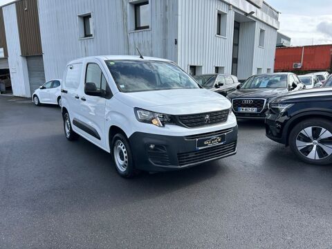 Peugeot Partner PARTNER FOURGON STANDARD 1000 KG BLUEHDI 100 S&S BVM5 PREMIUM 2021 occasion Domont 95330