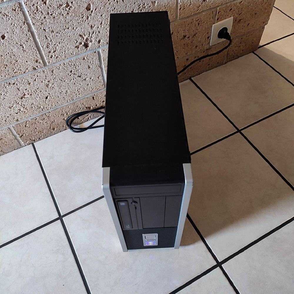 Pc Ordinateur Asus bureau Windows 10 Matériel informatique