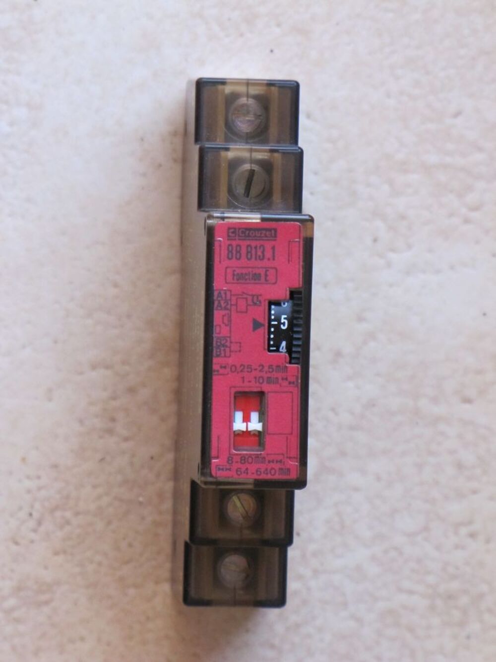 Relais clignoteur r&eacute;f&eacute;rence 88 813 1 CROUZET Fonction E Neuf Bricolage