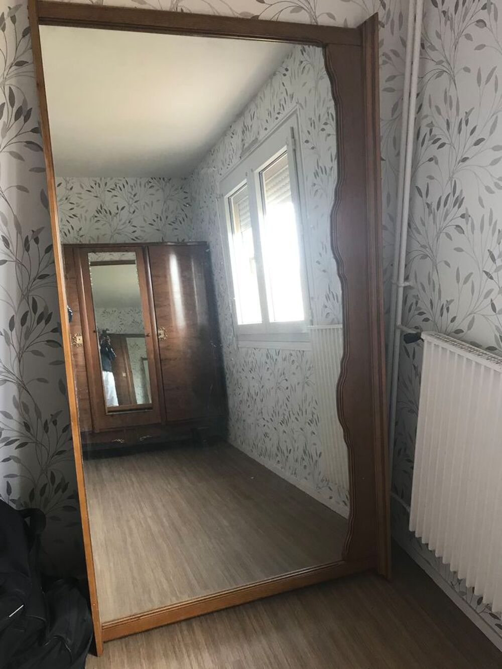 Miroir ancien en bois sculpt&eacute; Meubles