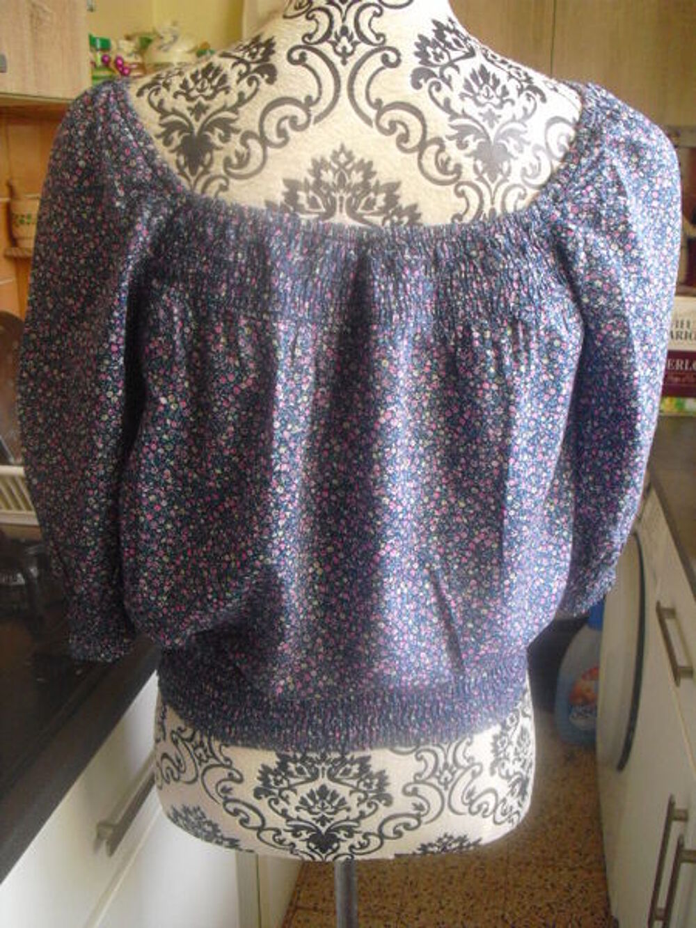 BLOUSE smock&eacute;e fleurie NEUVE H ET M TAILLE 38 Vêtements