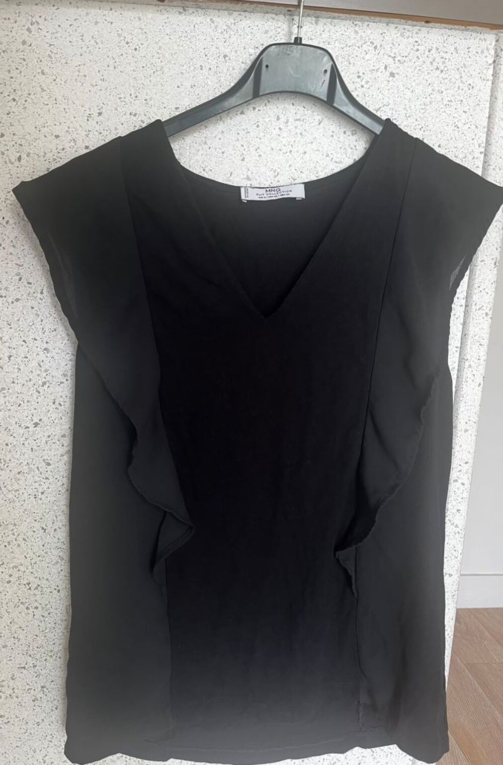 Blouson noir &agrave; volants V�tements