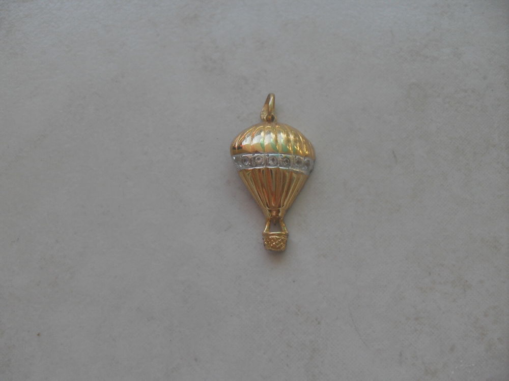 Pendentif Mongolfi&egrave;re Bijoux et montres