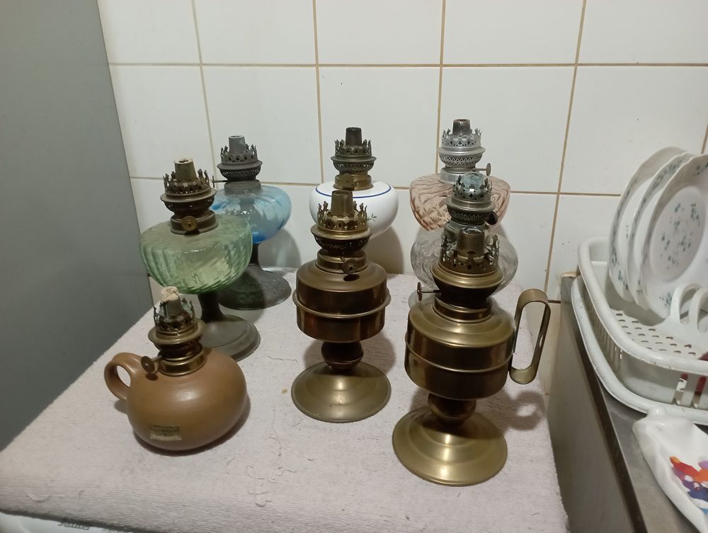 Lot de lampe &agrave; p&eacute;trole ancienne avec 6 tubes Décoration
