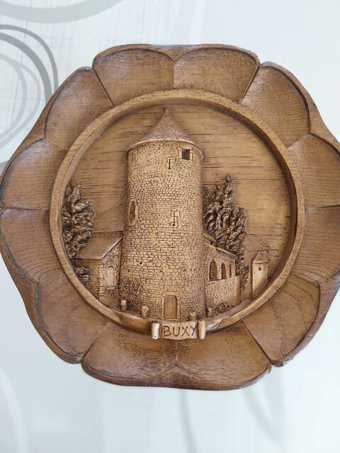 Sculpture sur bois. 10 Montceau-les-Mines (71)