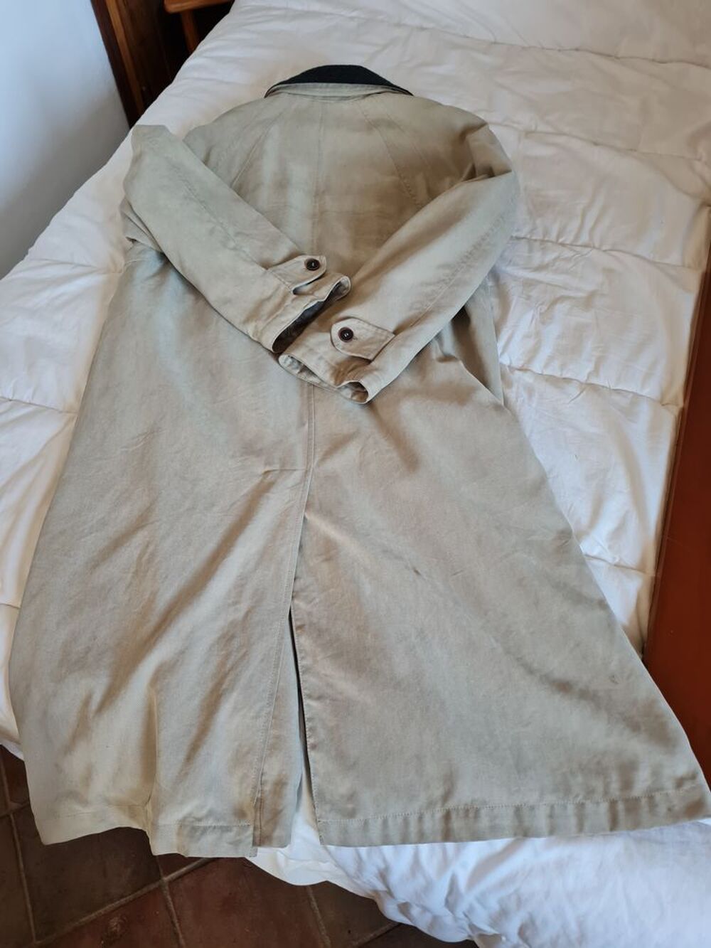 Imperm&eacute;able homme Devred.
Vêtements