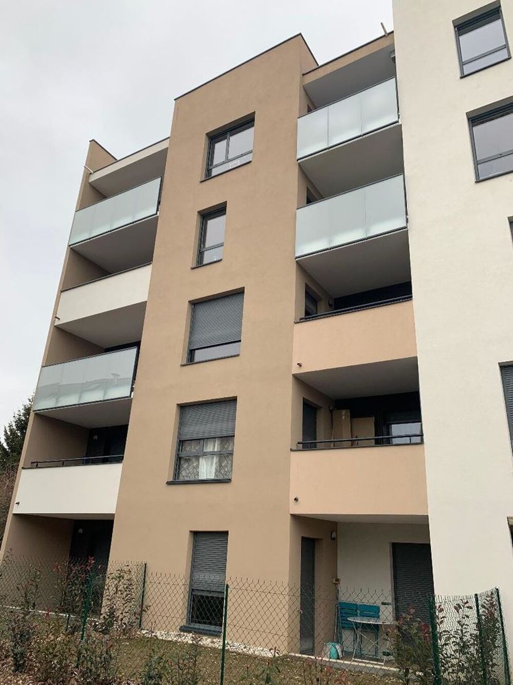 Location Appartement Appartement 3 pièces de 61 m² à Ferney-Voltaire Ferney-voltaire