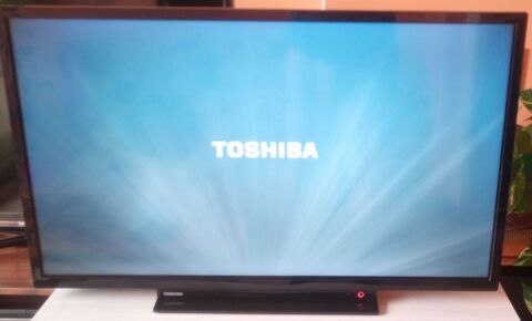 TV LED Toshiba~81cm (REMISE � NEUF)
60 Nice (06)