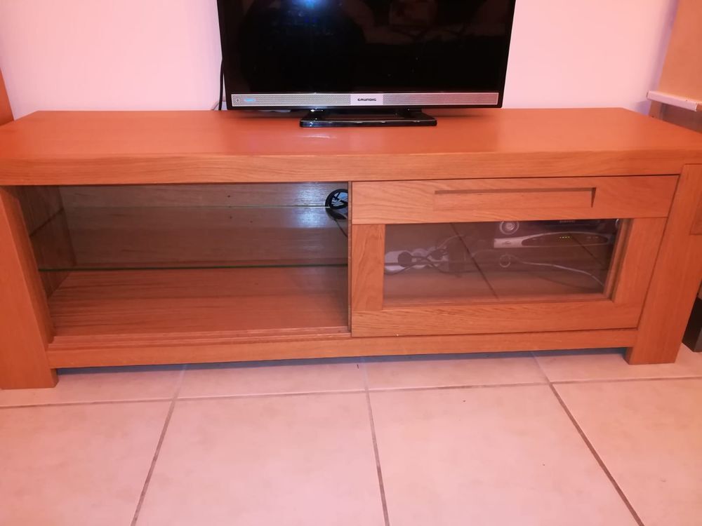 Meuble tv en ch&ecirc;ne Meubles