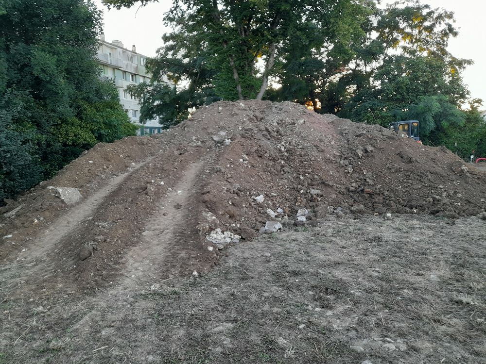 Terre v&eacute;g&eacute;tale &agrave; donner Jardin