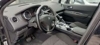 3008 1.6 HDi 16V 110ch FAP BMP6 BLUE LION Confort Pack 2009 occasion 66000 Perpignan