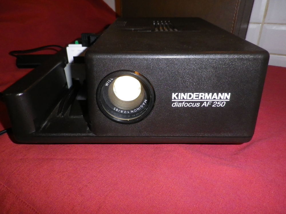 Projecteur pour diapositives - Diafocus AF 250 - KINDERMANN Photos/Video/TV