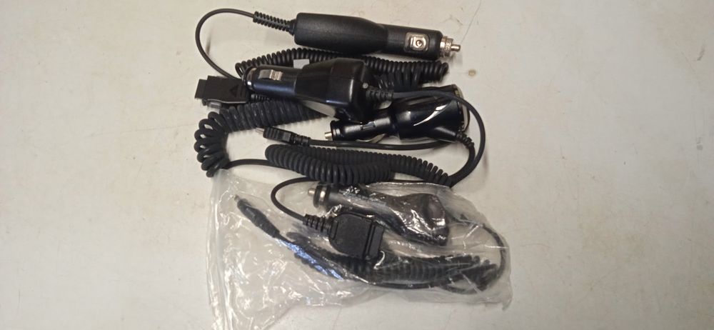 Chargeur t&eacute;l&eacute;phone et &eacute;couteur Téléphones et tablettes