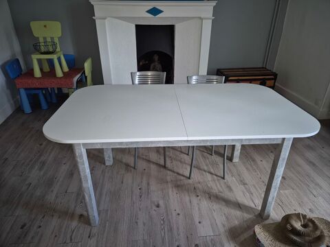 Table à manger 180 Thiers (63)
