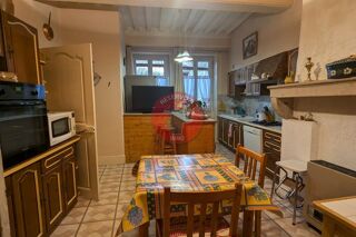  Immeuble à vendre 12 pièces 276 m²
