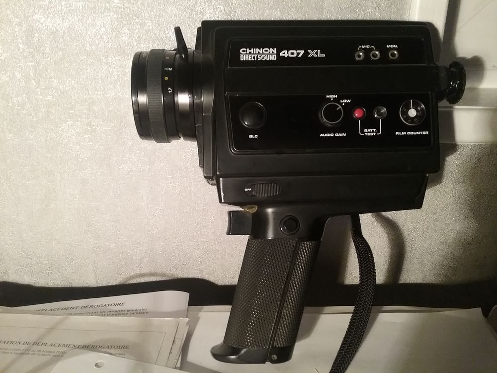 CAMERA SUPER 8
Photos/Video/TV