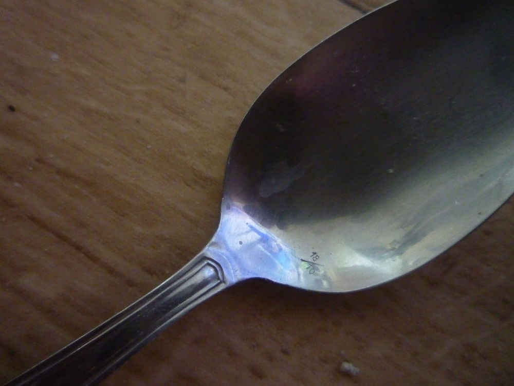 couverts menag&egrave;re en inox excellent &eacute;tat Dcoration