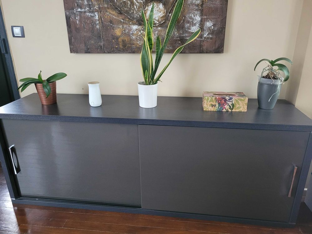 Buffet bas gris fonc&eacute; Meubles
