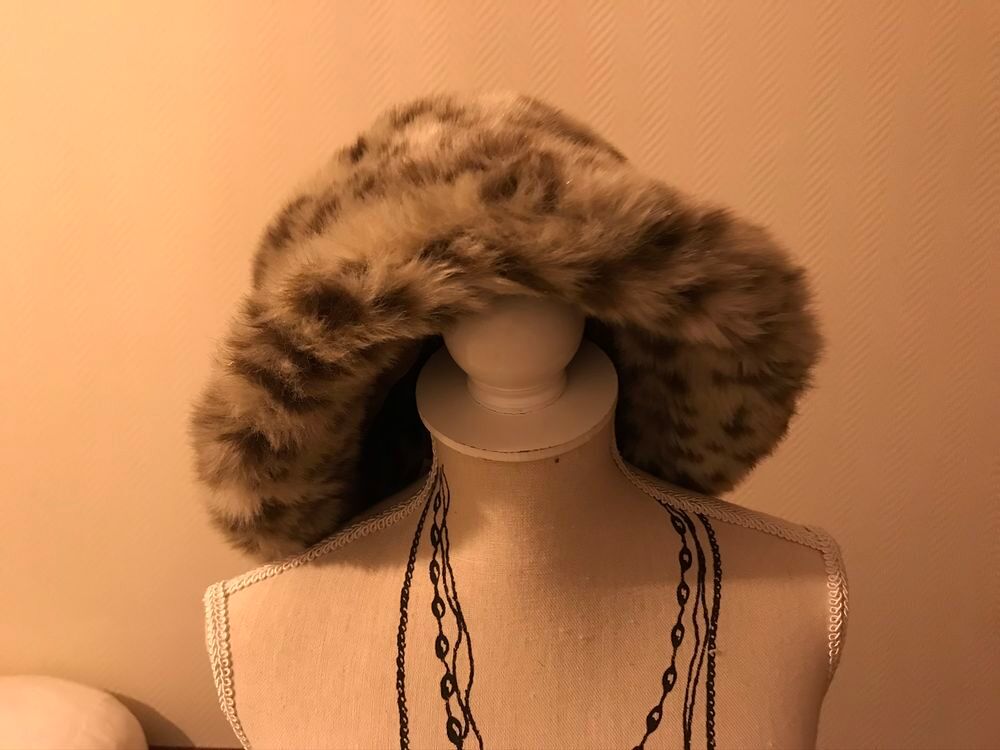 chapeau fourrure synthetique femme Vêtements