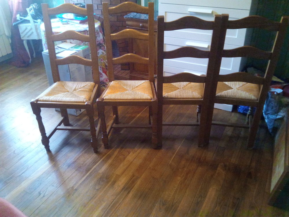 Table de cuisine et chaises Saisissez Meubles