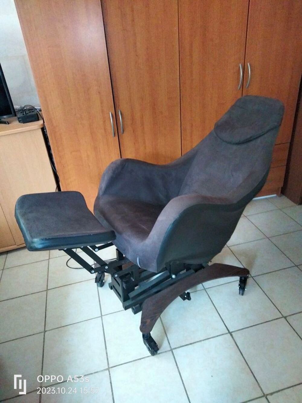 Fauteuil relax, &eacute;lectrique et plusieurs positions Meubles