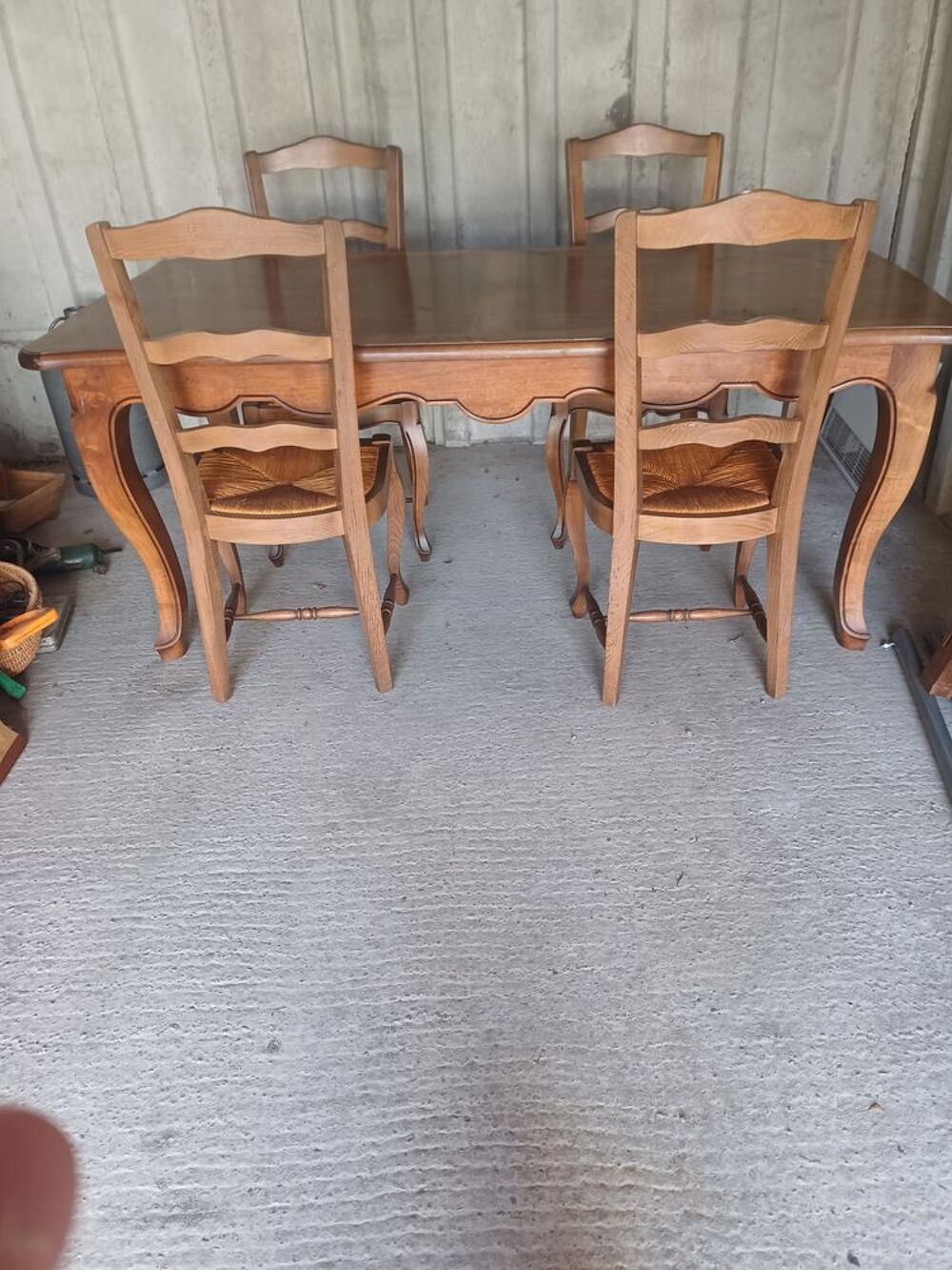 Table en noyer Meubles
