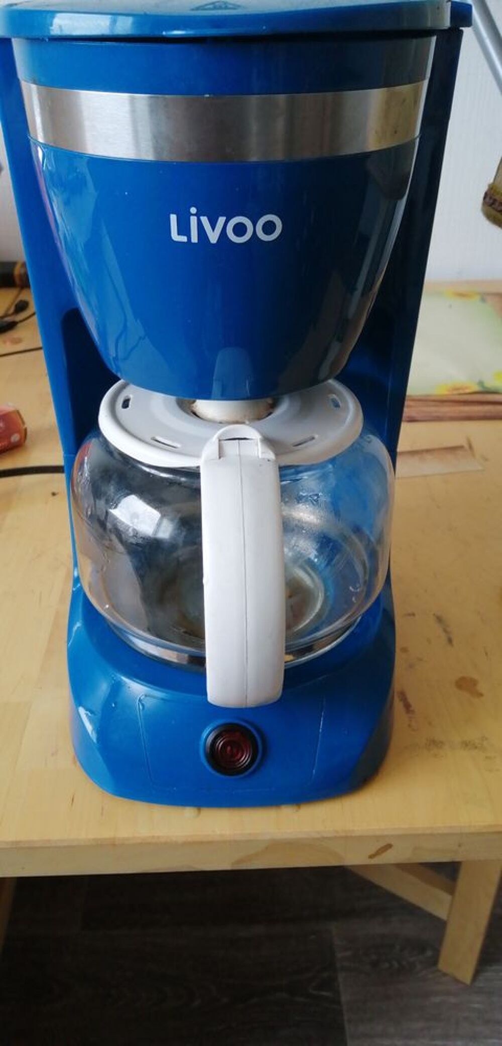  Cafeti&egrave;re &eacute;lectrique - Bleu LIVOO Electroménager