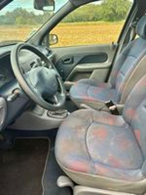 Clio II Clio 1.2i RTE 1998 occasion 64230 Lescar