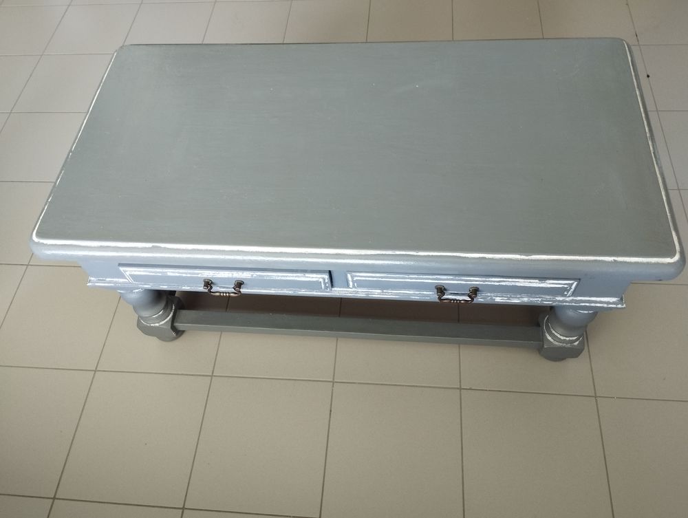 Table basse en bois massif teinte grise et blanc Meubles