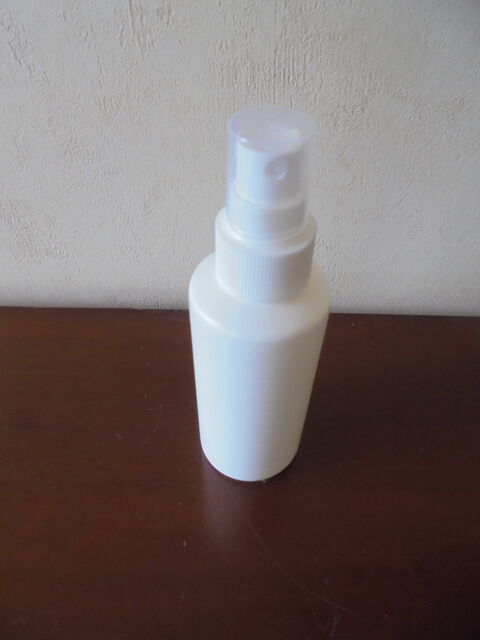 Vaporisateur plastique blanc (25) 3 Tours (37)