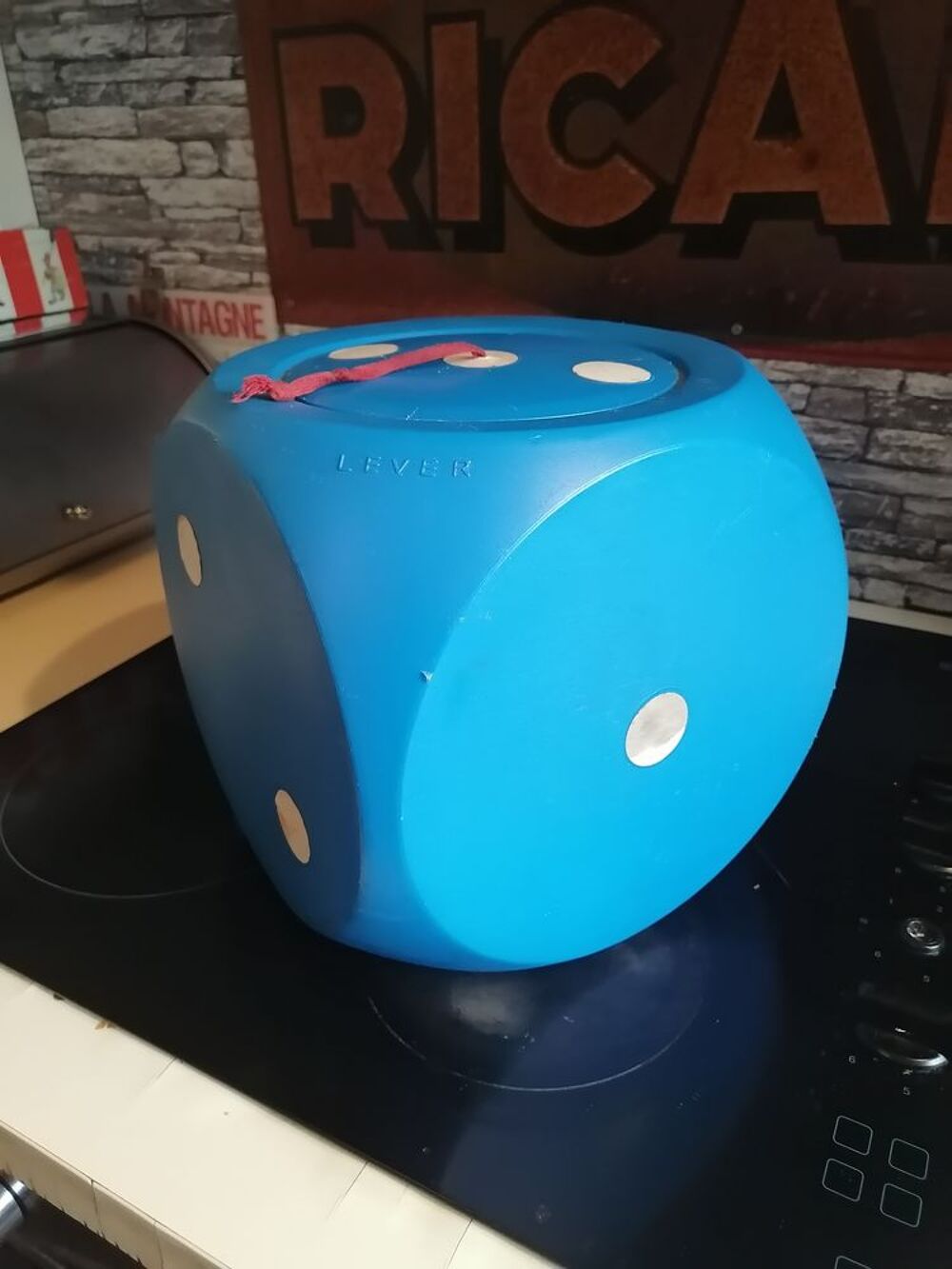 Cube lessive Lever 1960 bon &eacute;tat plastique Décoration