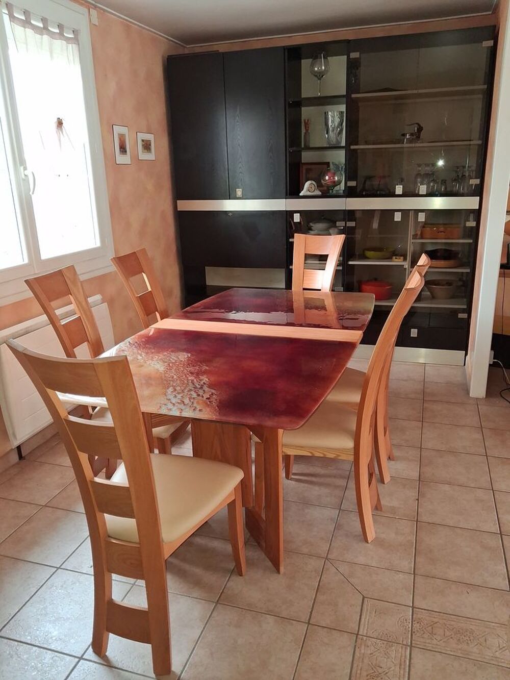Table design en verre fusion extensible + 6 chaises en h&ecirc;tre Meubles