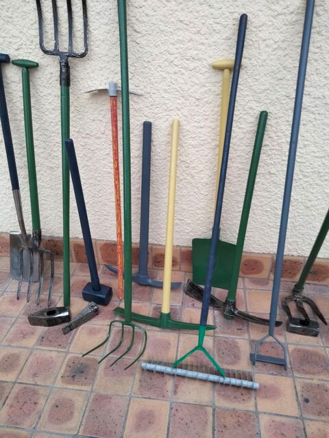 OUTILS  MAIN de JARDINAGE- MULTIPLES - CHOIX 16 Blanzat (63)