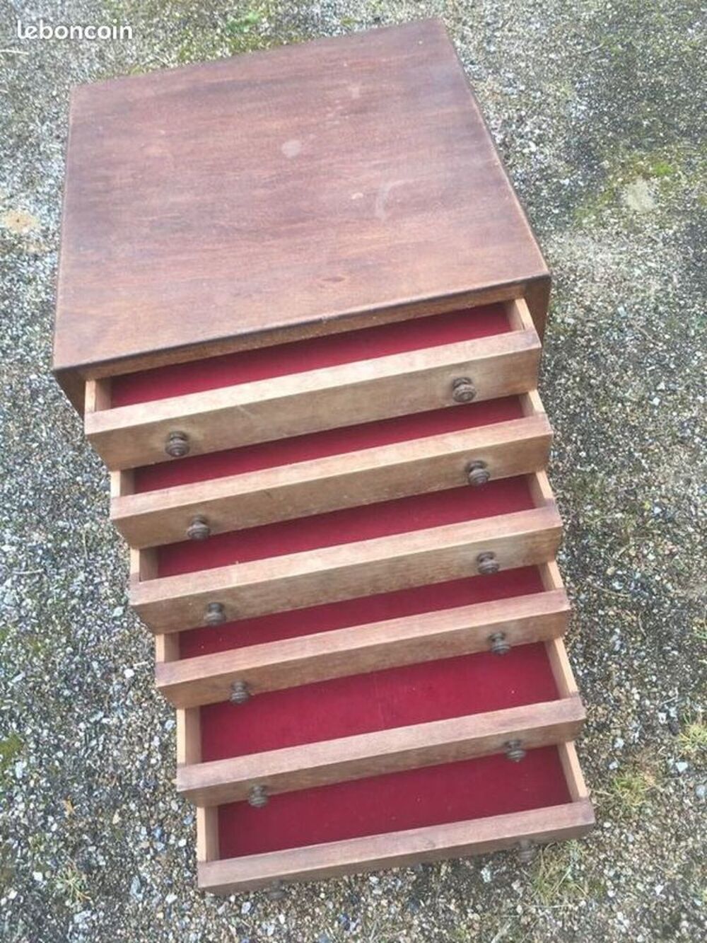 Meuble &agrave; 6 tiroirs / horloger /bijoutier / mercerie
Meubles