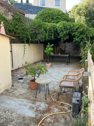  Appartement à louer 4 pièces 80 m²