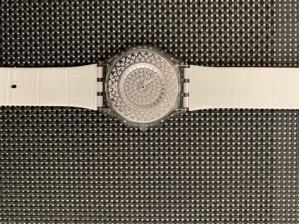 Montre Swatch lustrous bliss diamants Bijoux et montres