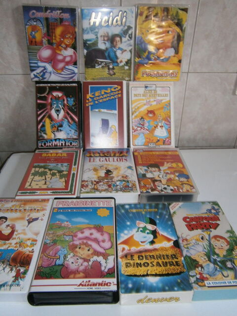 CASSETTES VHS LOT 1 Villeneuve (33)