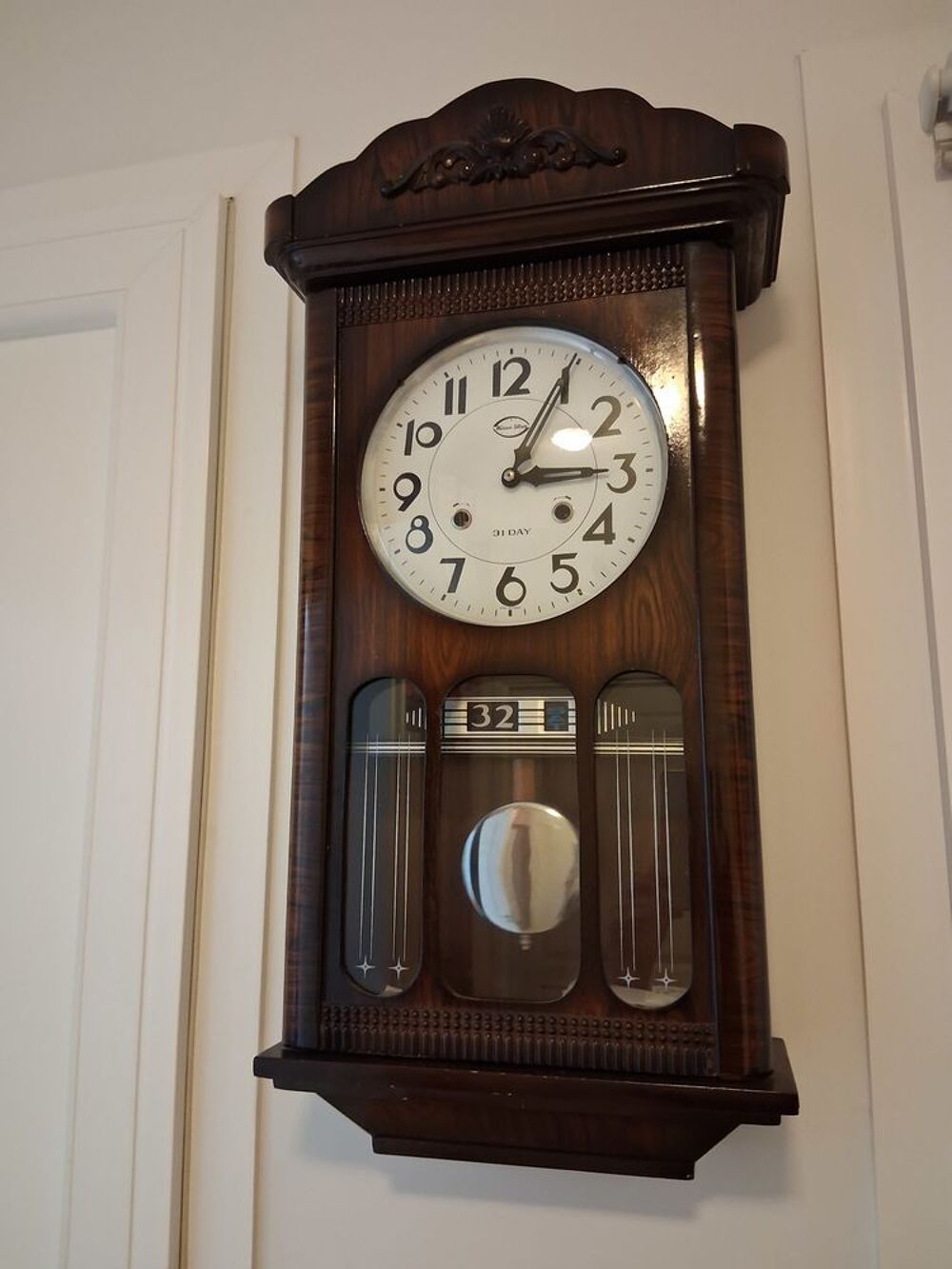 Horloge murale vintagz Three Star. 200€ Décoration