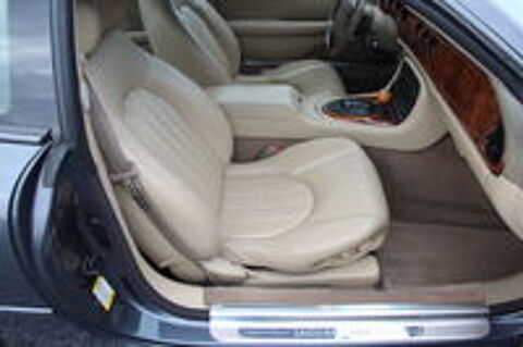 XK8 4.2i V8 2003 occasion 59310 Auchy-lez-Orchies