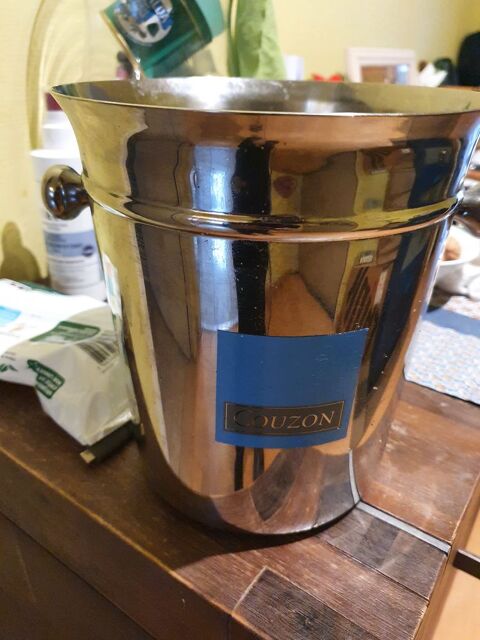 Beau seau champagne marque  COUZON , Tr�s peu servi, 50 Le Perreux-sur-Marne (94)