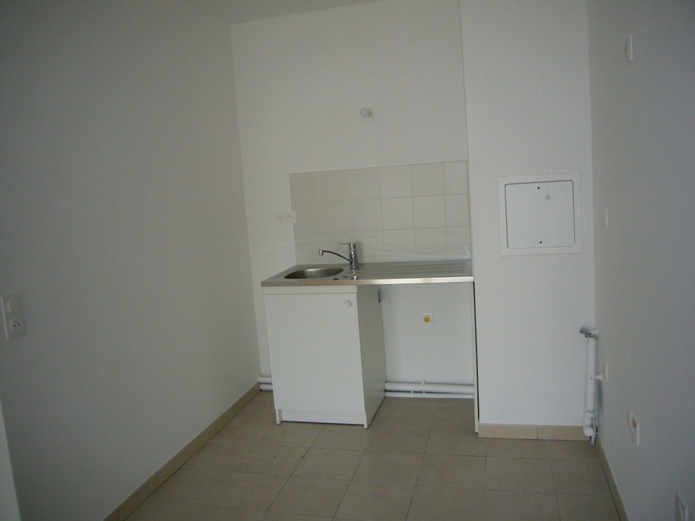 Location Appartement Appartement ? 2 pièces ? 56m² (dont 8m² Balcon & 4,64m² pièc Vaires-sur-marne