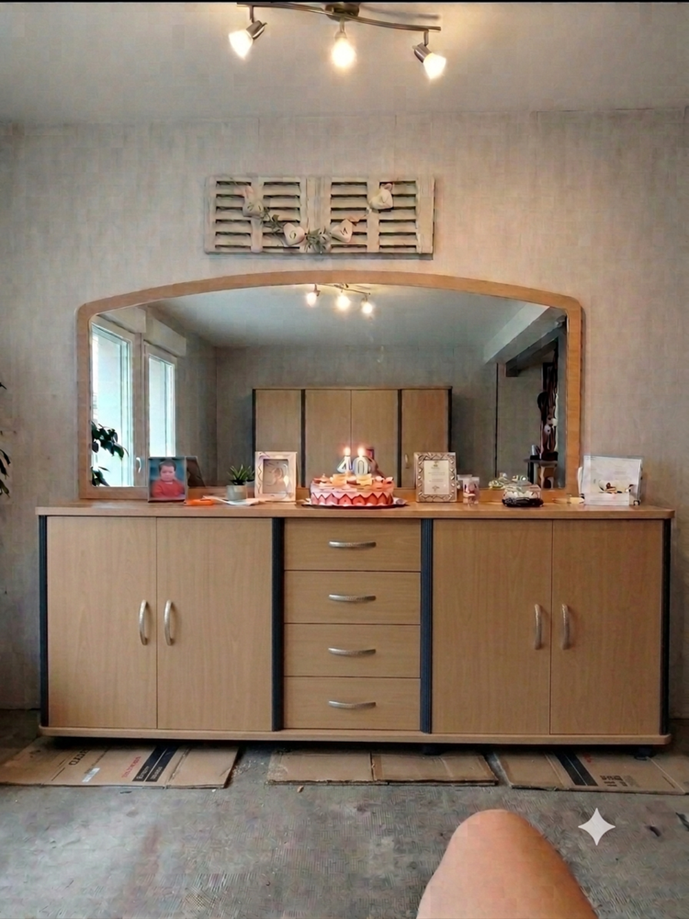 Salle a manger compl&egrave;te Meubles