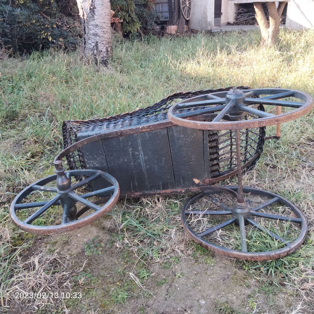 Vente poussette ancienne sale