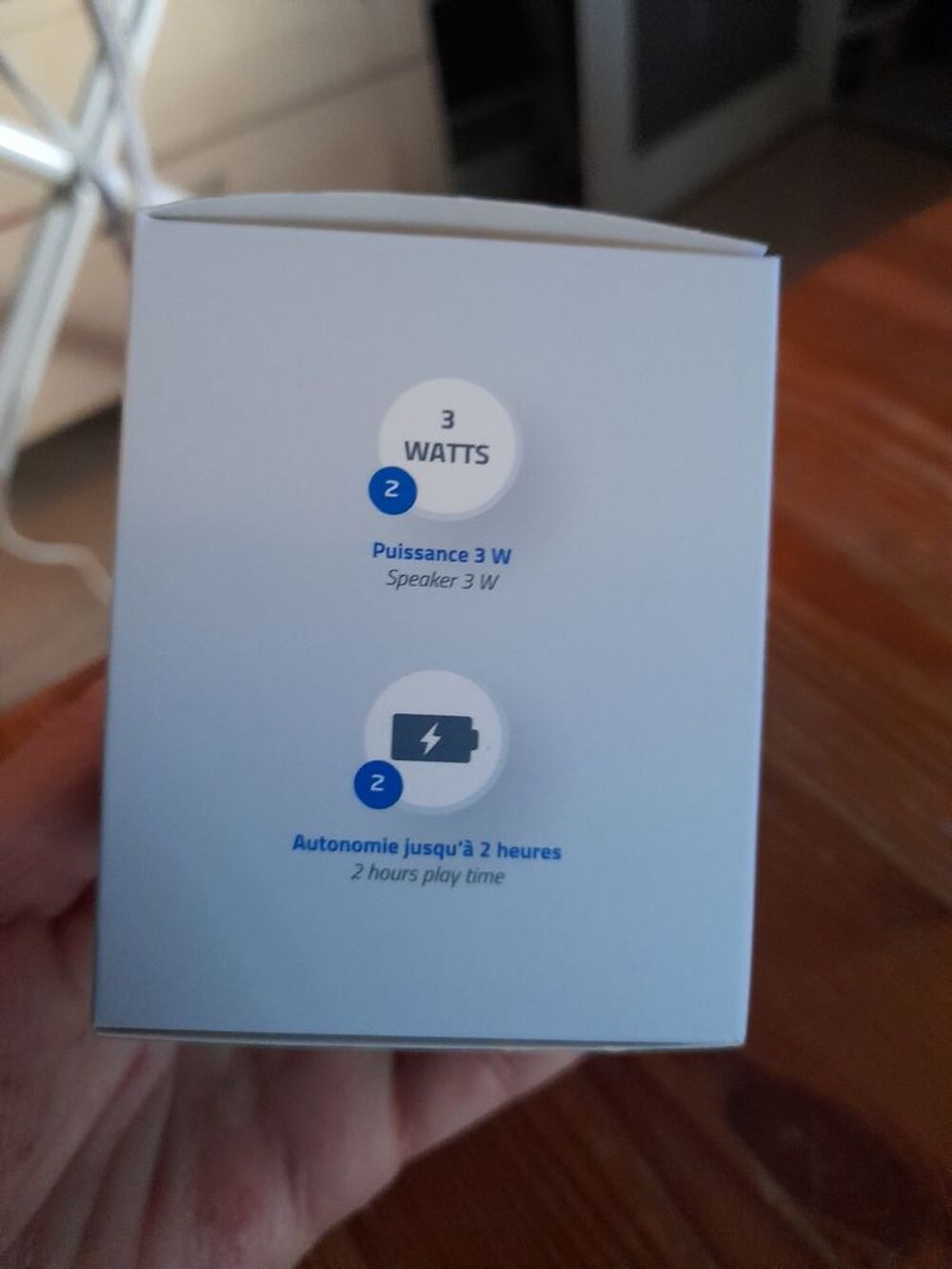 Enceinte compatible Bluetooth LIVOO
NEUVE emball&eacute;e
Audio et hifi
