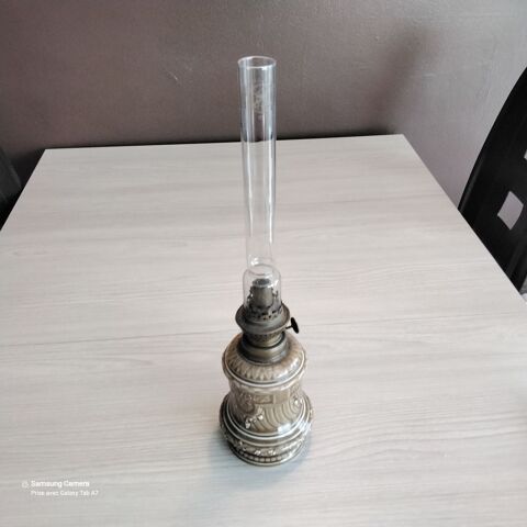 LAMPE A P�TROLE  15 Saint-Priest (69)
