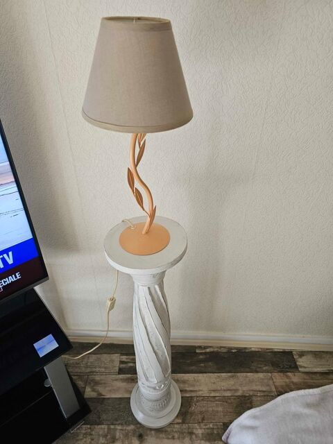 colonne d�coratif avec sa lampe 10 Morhange (57)