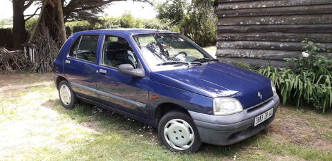 Renault clio 1.2i Aida