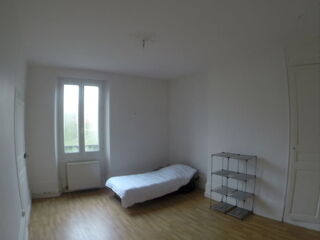  Appartement à louer 3/4 pièces 87 m²