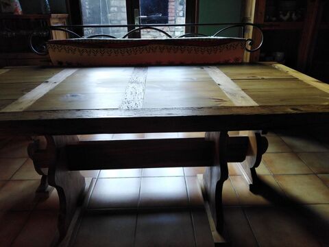 table en bois 170 Saint-Martin-du-Mont (01)